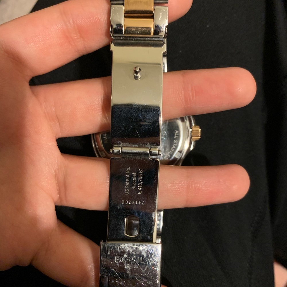 FOSSIL WATCH - Picture 4 of 6